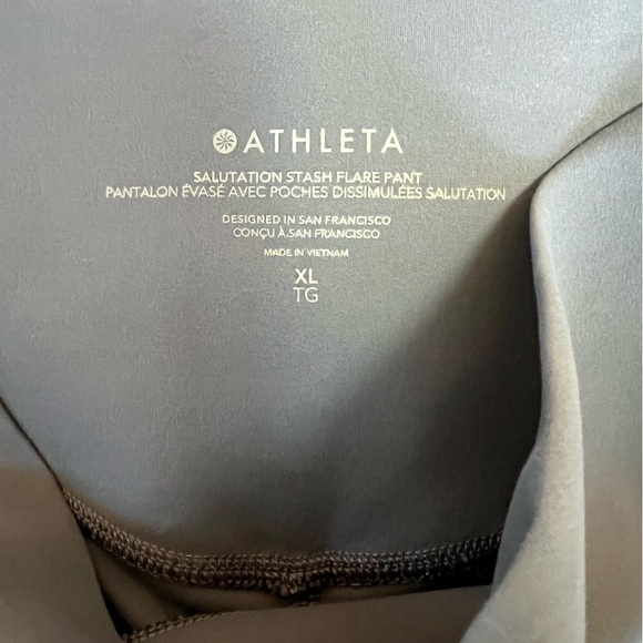 Athleta Women's Salutation Stash High Rise Flare Pants in Shadow Blue, size XL - Picture 10 of 13
